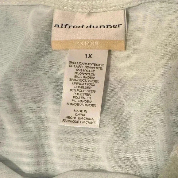 Alfred Dunner | Lady Like Chevron Lace Knit Top (1X) - Picture 9 of 11